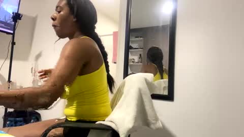 Regi  online show from February 27, 3:04 am