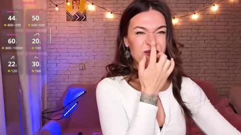 ReginaHawkinss online show from October 28, 1:06 pm