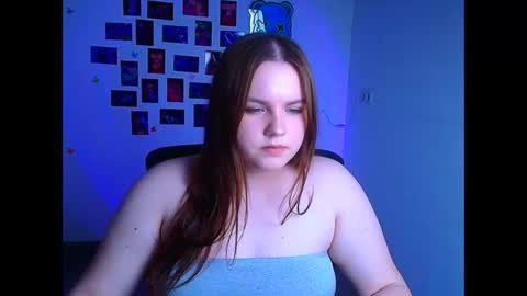 Reina online show from March 13, 1:12 pm