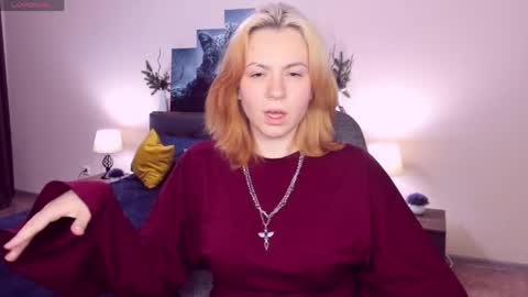 RemiPeach online show from April 25, 4:04 pm