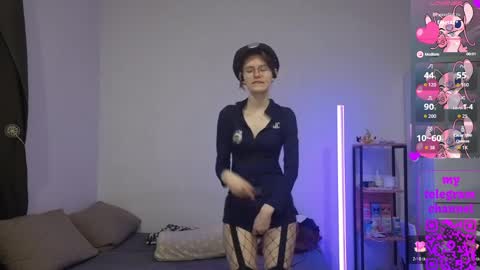 Claire online show from April 2, 7:00 pm