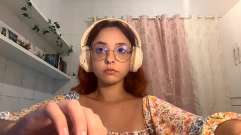 renaygelvin online show from April 3, 9:13 pm