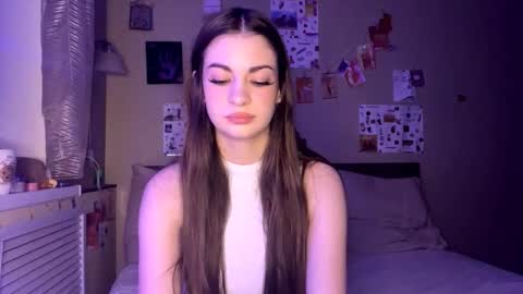 Anna online show from December 4, 3:46 pm