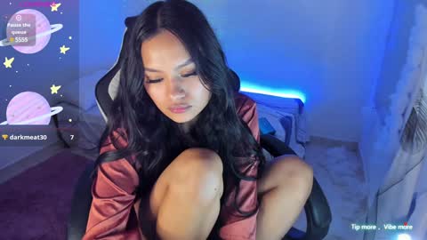 RianaK online show from December 19, 11:35 pm