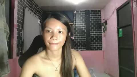 Snapshot of ride_me_angel chatting on October 20, 12:41 pm ride_me_angel online show from October 20, 12:41 pm