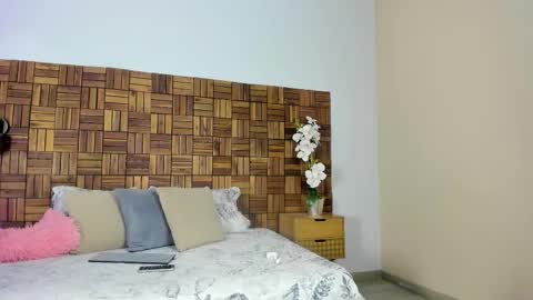 Sara online show from November 2, 10:29 am