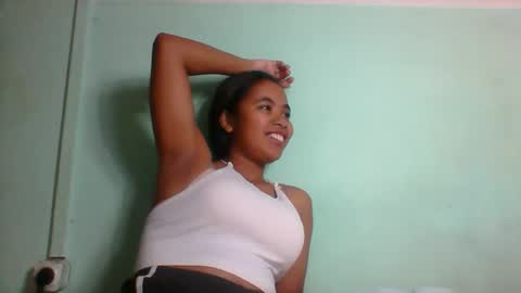 rinah856024 online show from January 16, 8:32 am