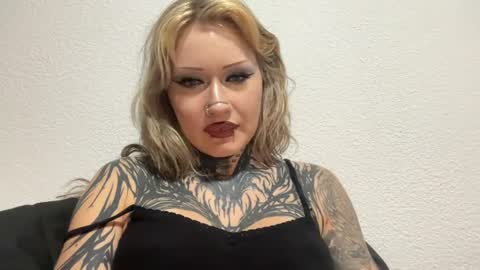 rockstarvenom online show from June 26, 12:45 am