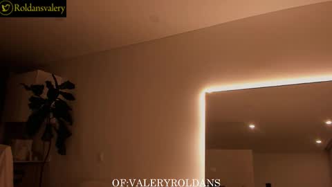 Valery Roldans online show from November 28, 4:15 am