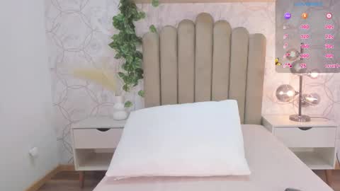   online show from December 14, 12:00 pm