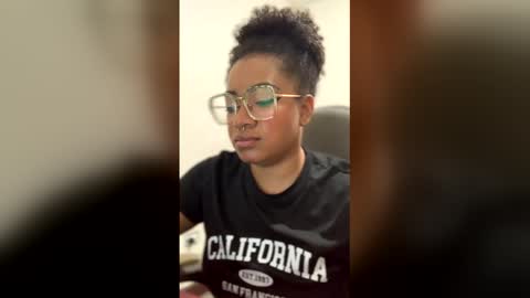 Is A Belle online show from March 12, 3:37 pm