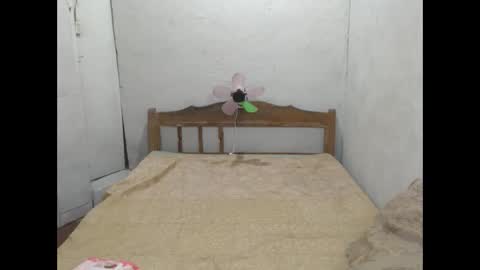 romanticpinay online show from February 2, 1:15 am