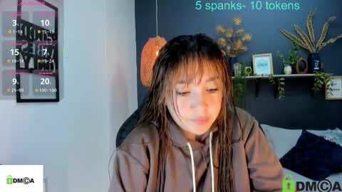 Snapshot of romi01_ chatting on October 20, 7:28 pm romi online show from October 20, 7:28 pm