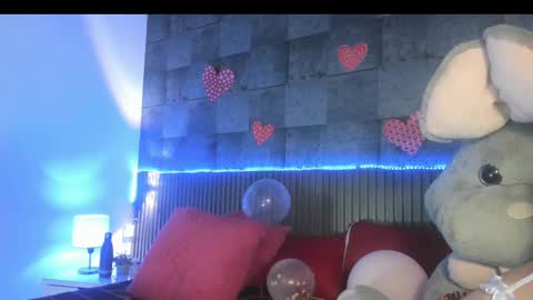 Snapshot of rominnakonde chatting on February 15, 7:50 pm Rominna online show from February 15, 7:50 pm