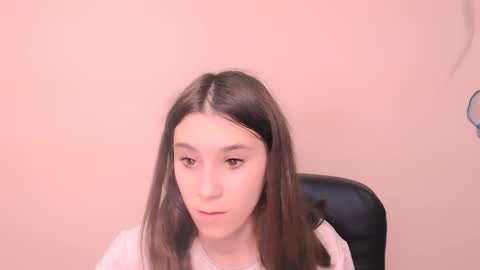 Rose online show from November 12, 8:01 am