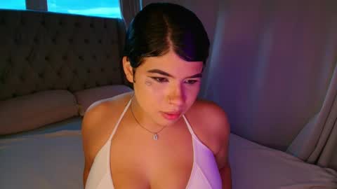 Rosalie Bliss online show from May 31, 7:26 pm