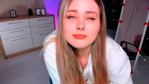 Rose online show from March 7, 10:45 am