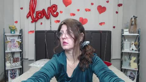 RoseHille online show from March 29, 6:34 am