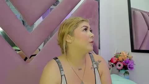 Julieta online show from April 6, 7:59 pm