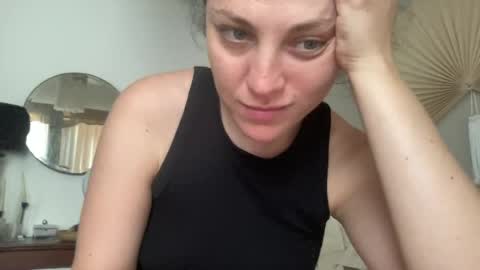 Rose Quinn online show from July 27, 8:17 pm