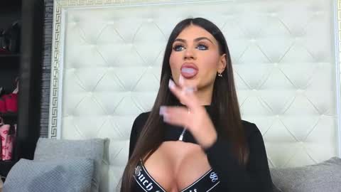 Gabriela online show from November 4, 7:24 am