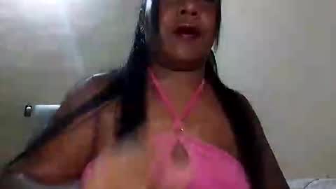 Snapshot of rosmerynava chatting on October 14, 8:17 am rosmerynavarro online show from October 14, 8:17 am