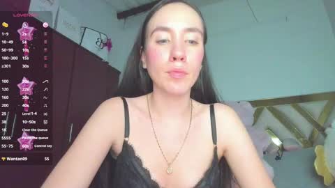 Snapshot of rousee_yarelds chatting on October 3, 6:29 am rousee_yarelds online show from October 3, 6:29 am