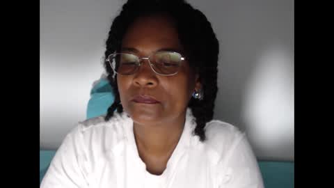 luxa online show from November 26, 2:51 pm