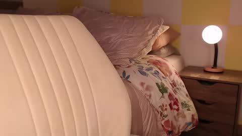 Rouss marie henao  online show from June 1, 1:51 am