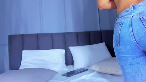 Rousse online show from February 15, 11:20 am