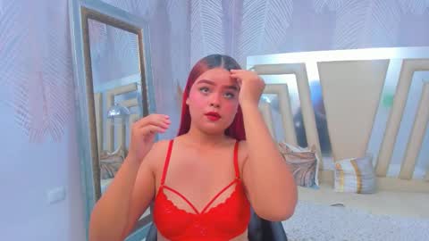 Snapshot of roussmegan chatting on October 16, 3:31 am RoussMegan online show from October 16, 3:31 am