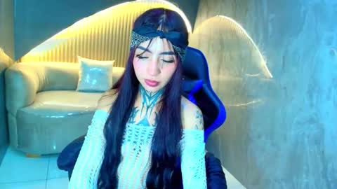 Roux  online show from November 26, 8:21 pm