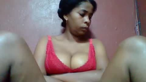 rovaelyah online show from March 13, 3:52 am