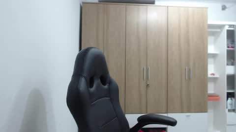 Roxana online show from May 10, 1:51 am