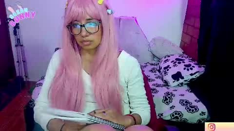 roxxy online show from November 5, 5:45 am