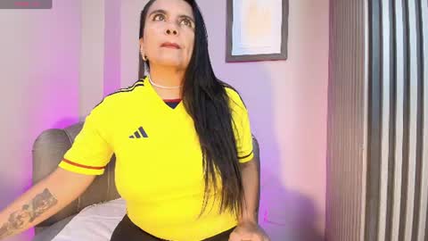  Roxanna  online show from June 17, 1:56 pm