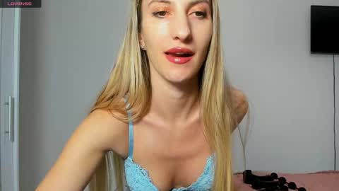 roxanne online show from January 23, 4:27 pm