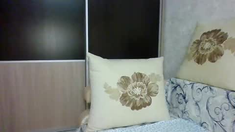 Roxxy Wharton online show from December 4, 8:49 am