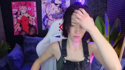 Snapshot of roxy_riot_ chatting on February 23, 1:20 am roxy_riot_ online show from February 23, 1:20 am