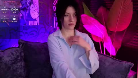 Snapshot of roxy_riot_ chatting on September 21, 1:48 am roxy_riot_ online show from September 21, 1:48 am