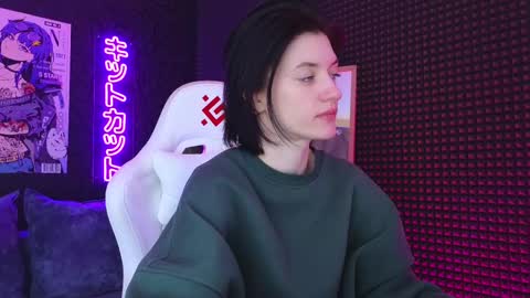 Snapshot of roxy_riot_ chatting on March 7, 1:31 am roxy_riot_ online show from March 7, 1:31 am