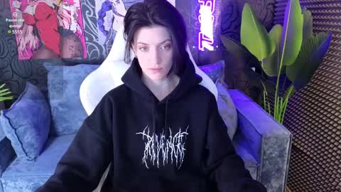Snapshot of roxy_riot_ chatting on February 17, 1:25 am roxy_riot_ online show from February 17, 1:25 am