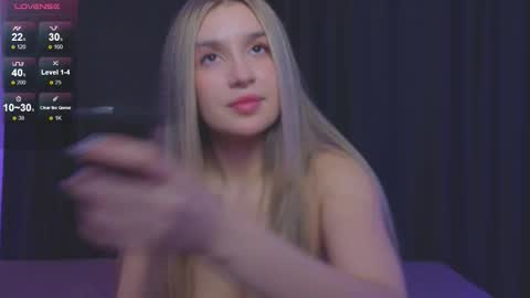 Roxy online show from November 16, 9:26 pm