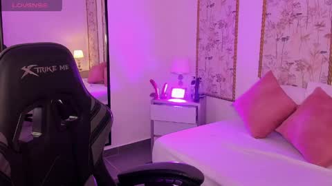 R U B B Y online show from April 6, 2:33 am