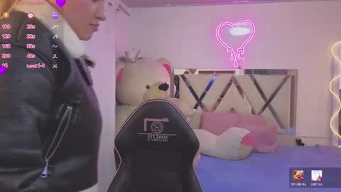 saaya_tay online show from February 17, 3:06 am