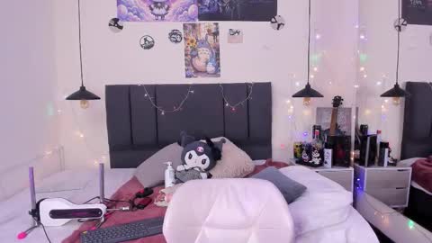 Sabrina  online show from March 7, 11:39 am