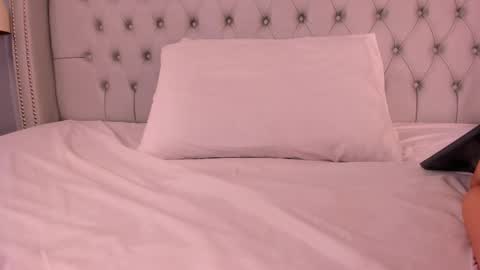       online show from November 29, 9:52 pm