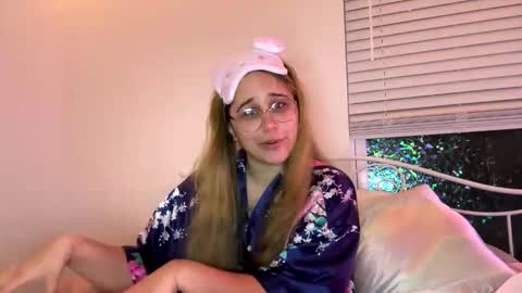 sweet angel baby  online show from September 29, 12:38 am