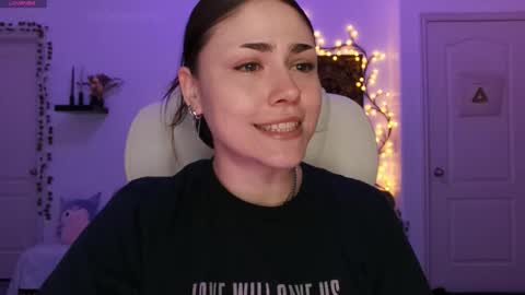 Sadie Renee  online show from March 28, 12:33 am