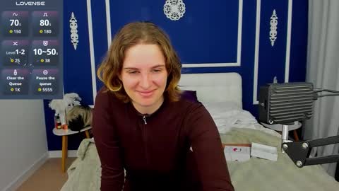 Adel online show from November 1, 1:15 pm